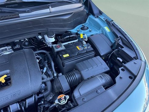 Used 2024 Kia Seltos EX image 29