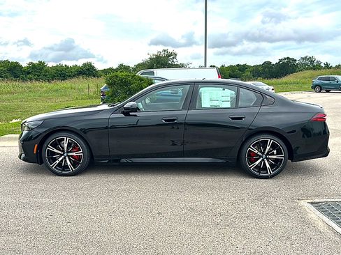 New 2027 BMW 530i w/ M Sport Package RWD image 5