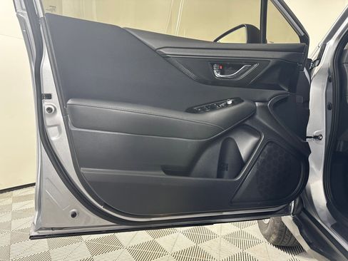 Used 2025 Subaru Outback Premium image 22