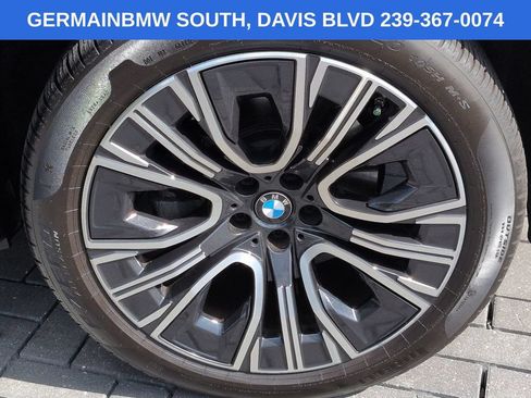 Certified 2025 BMW X3 xDrive30i w/ Premium Package AWD/4WD image 12
