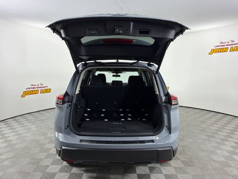 New 2026 Nissan Rogue SV FWD image 5