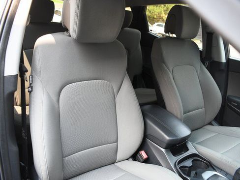Used 2017 Hyundai Santa Fe Sport FWD image 26