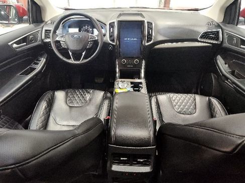 Used 2024 Ford Edge Titanium w/ Equipment Group 301A image 16