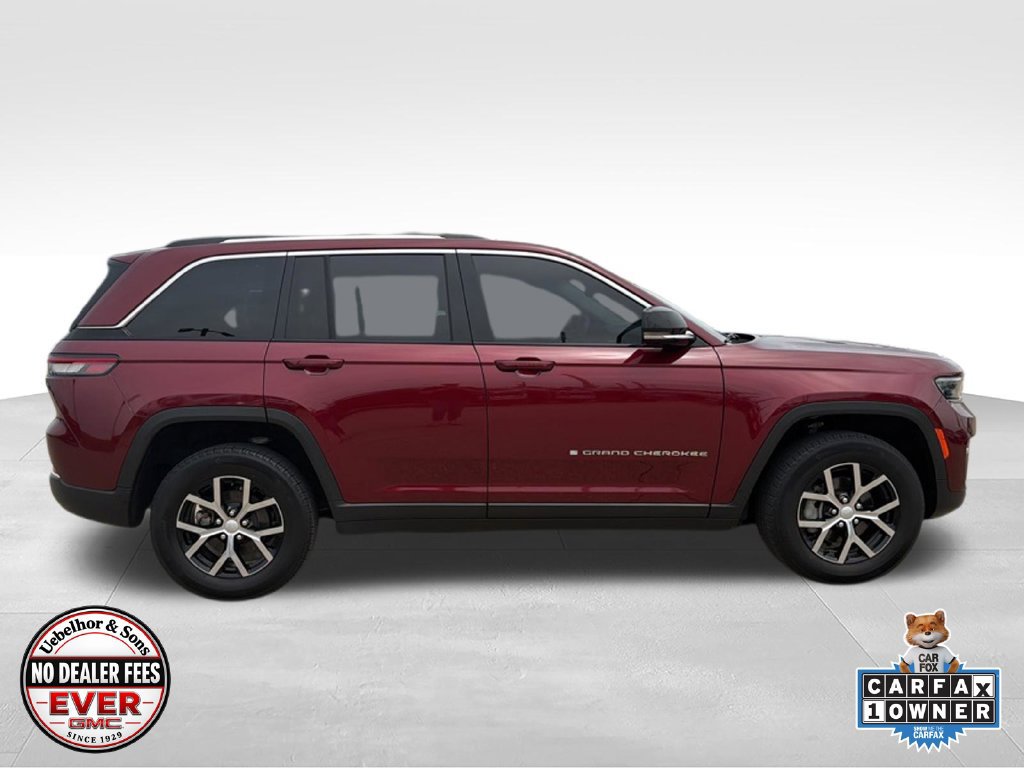 Used 2023 Jeep Grand Cherokee Limited w/ Trailer Tow Prep Group (B) AWD/4WD image 3