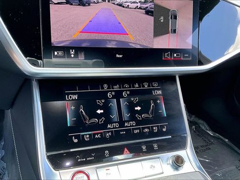 Used 2020 Audi S7 Prestige w/ Prestige Package image 16