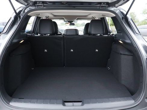 Used 2025 Nissan Kicks SR w/ SR Premium Package AWD/4WD image 30