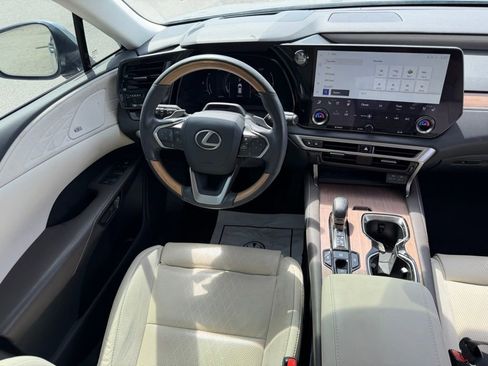 Used 2024 Lexus RX 350 FWD image 21