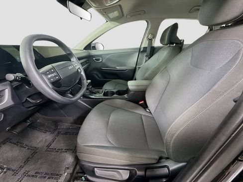 Used 2025 Kia K4 FWD image 19