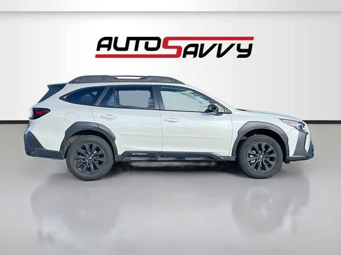 Used 2023 Subaru Outback Onyx Edition AWD/4WD image 8
