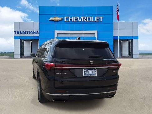 Certified 2025 Buick Enclave Preferred FWD image 8