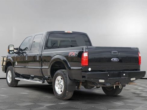 Used 2016 Ford F250 XLT w/ XLT Value Package AWD/4WD image 6
