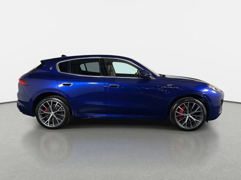 Used 2023 Maserati Grecale GT image 2
