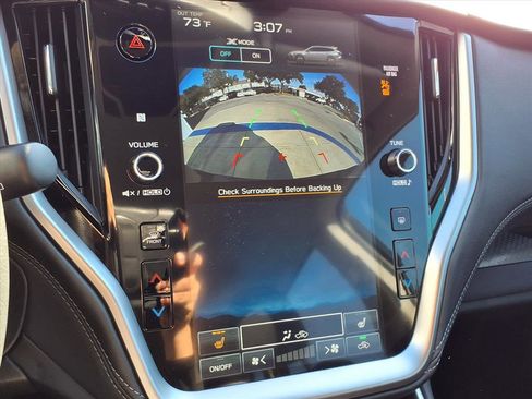 Certified 2025 Subaru Outback Premium image 5