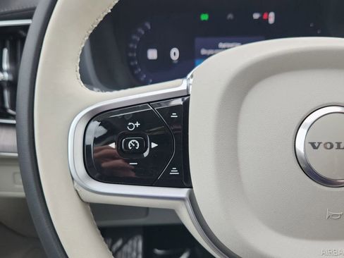 New 2026 Volvo XC90 T8 Ultra w/ Protection Package image 17