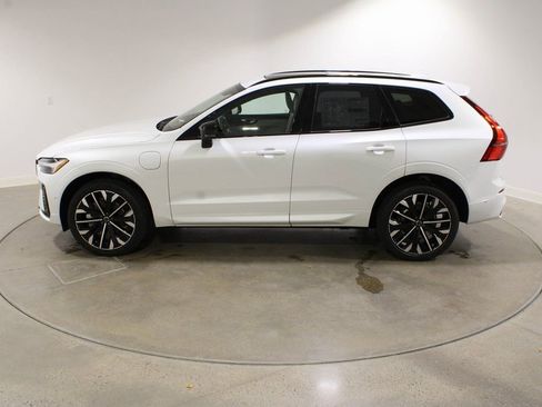 New 2026 Volvo XC60 T8 Ultra w/ Protection Package Premier AWD/4WD image 2