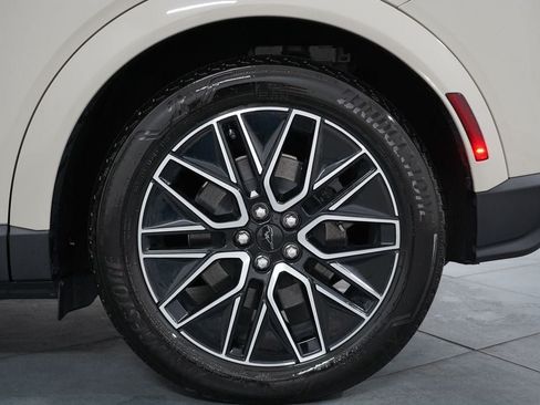 Certified 2025 Ford Mustang Mach-E Premium AWD/4WD image 34