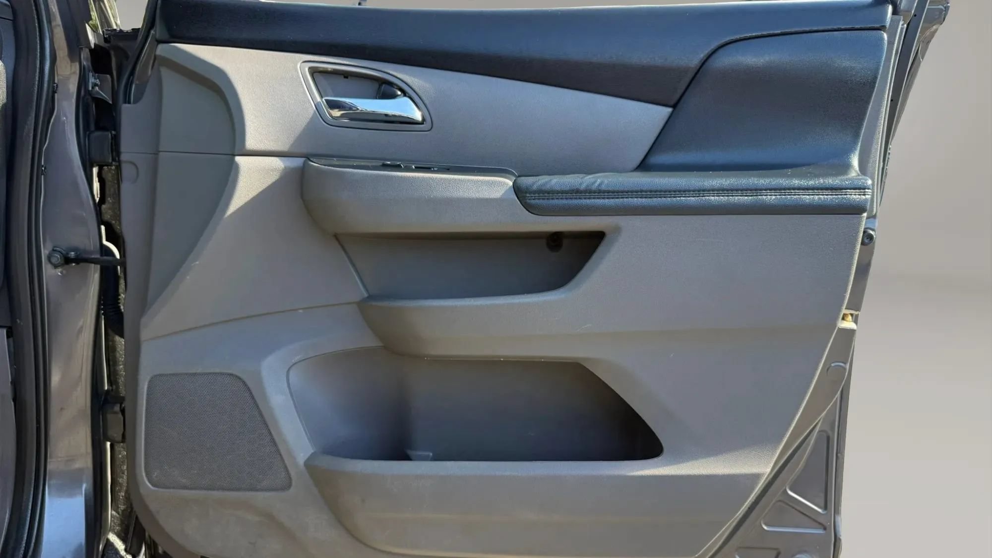 Used 2016 Honda Odyssey SE image 12