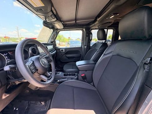 Used 2023 Jeep Wrangler Unlimited Sport AWD/4WD image 20