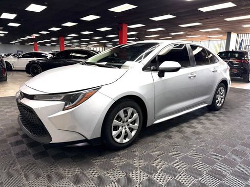 Used 2022 Toyota Corolla LE FWD image 8