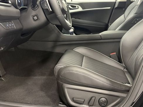 New 2026 Genesis G70 2.5T Prestige image 10