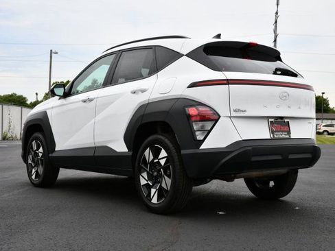 Used 2024 Hyundai Kona SEL AWD/4WD image 5