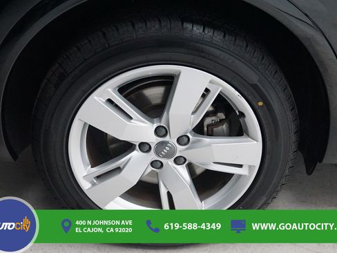 Used 2018 Audi Q5 2.0T Premium w/ Convenience Package AWD/4WD image 16