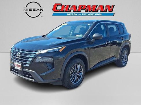 Used 2024 Nissan Rogue S AWD/4WD image 3