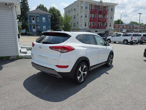 Used 2018 Hyundai Tucson Value AWD/4WD image 6