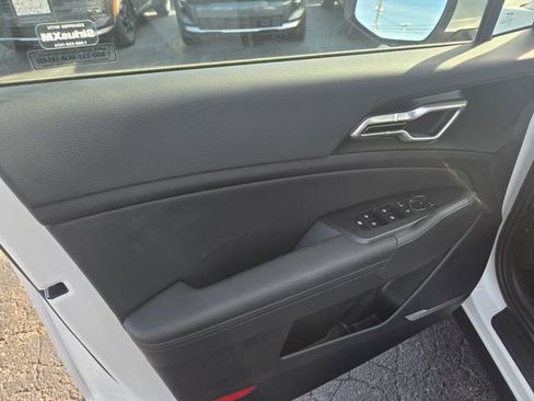 New 2026 Kia Sportage EX AWD/4WD image 22