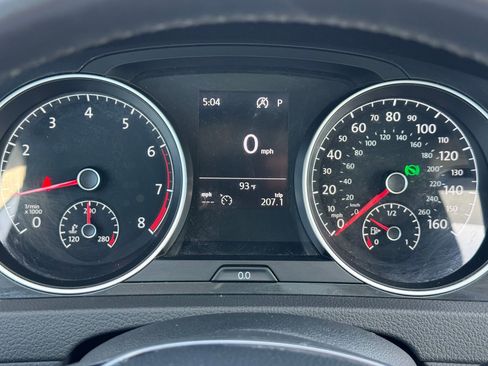 Used 2020 Volkswagen Golf 4-Door FWD image 22