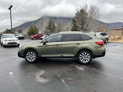 Used 2019 Subaru Outback 3.6R Touring image 6