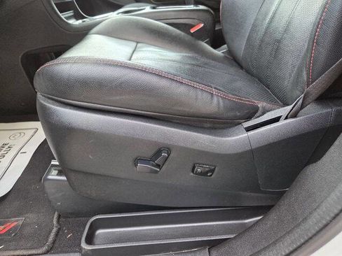 Used 2020 Dodge Grand Caravan GT FWD image 13