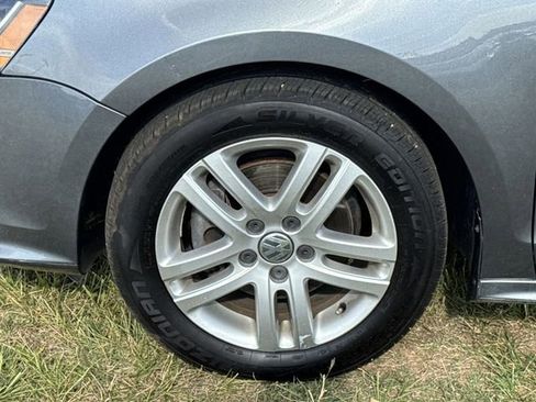 Used 2017 Volkswagen Jetta S FWD image 20