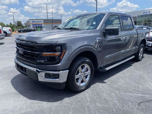 Certified 2025 Ford F150 XLT w/ Equipment Group 301A Standard RWD image 3