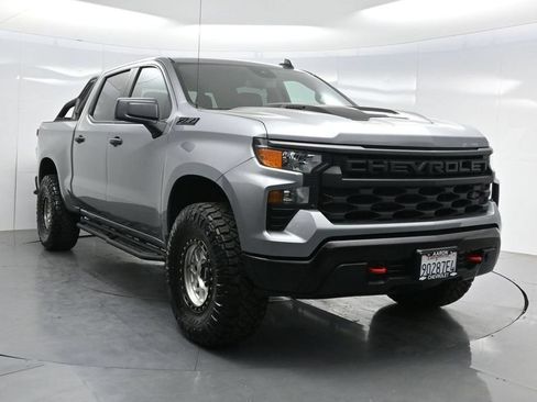 Used 2025 Chevrolet Silverado 1500 Custom Trail Boss w/ LPO, Dark Essentials Package AWD/4WD image 61