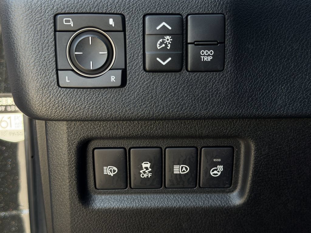 Used 2023 Lexus GX 460 Premium w/ Premium Package AWD/4WD image 22