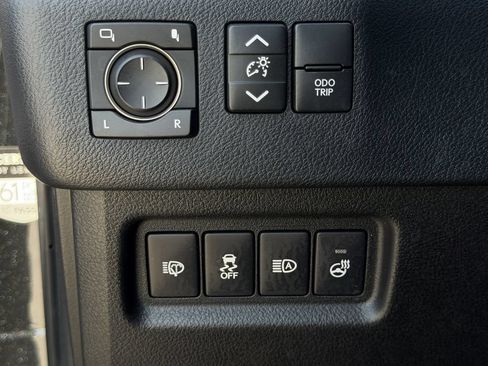 Used 2023 Lexus GX 460 Premium w/ Premium Package AWD/4WD image 22