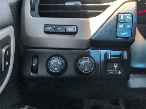 Used 2018 GMC Yukon Denali AWD/4WD image 27