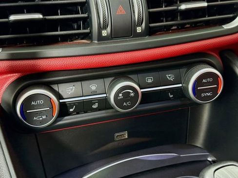 Used 2018 Alfa Romeo Giulia Ti Sport w/ Quick Order Package 22U Sport RWD image 15