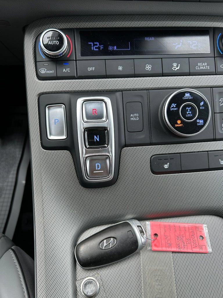 Used 2024 Hyundai Palisade SEL AWD/4WD image 32