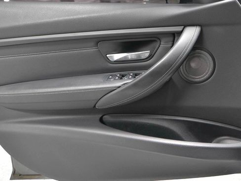 Used 2018 BMW M3 RWD image 6