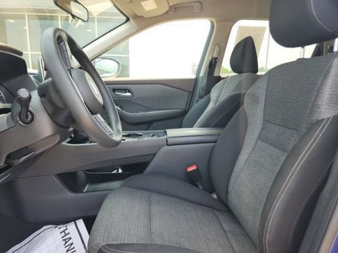 Used 2021 Nissan Rogue SV FWD image 16