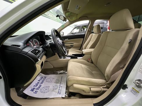 Used 2012 Honda Accord LX image 16