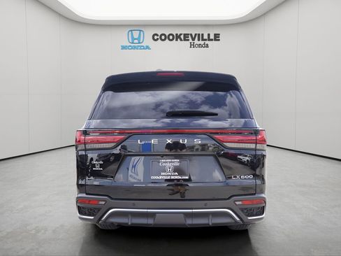 Used 2024 Lexus LX 600 F Sport image 7