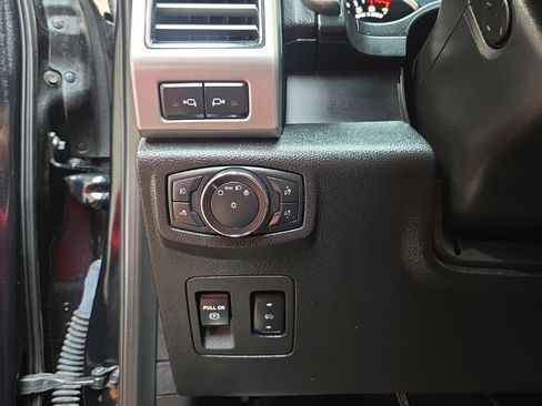 Used 2019 Ford F150 Platinum image 22