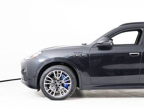Used 2023 Maserati Grecale Modena AWD/4WD image 12