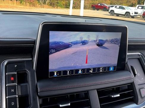 Used 2021 Chevrolet Suburban RST w/ Luxury Package image 11