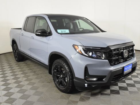 New 2026 Honda Ridgeline Black Edition image 4