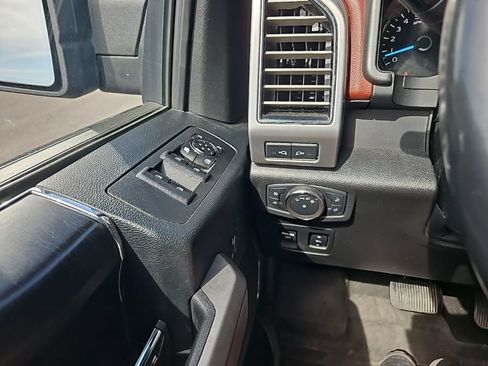 Used 2020 Ford F150 Platinum image 21