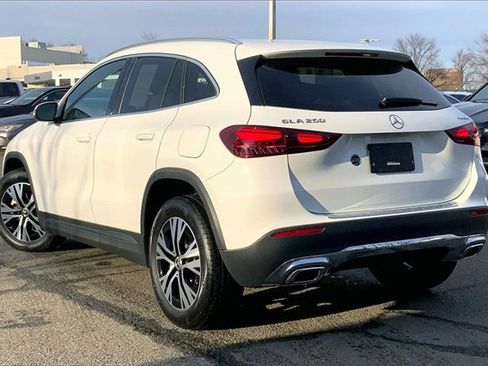 Used 2025 Mercedes-Benz GLA 250 4MATIC image 10